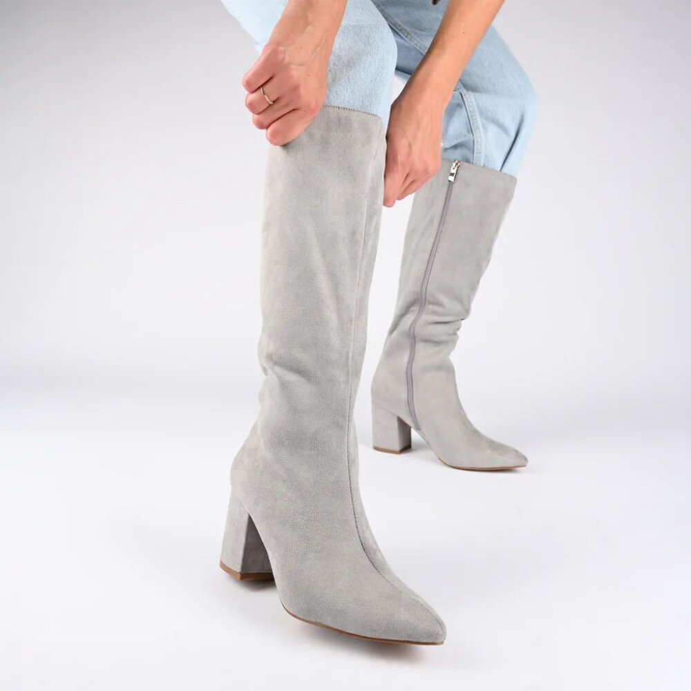 NWT Journee Collection Ameylia Boot Grey Size 6.5